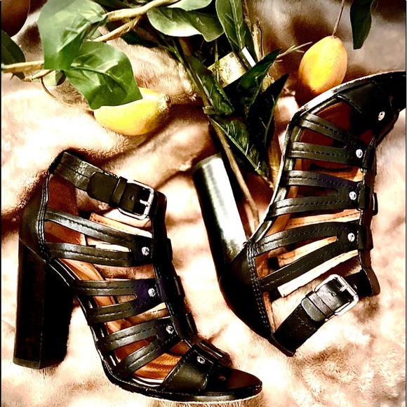 ❤️Sold ❤️COACH stacked heels❤️ - Picture 14 of 16